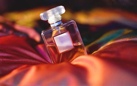 pc design perfumes & cosmetics
